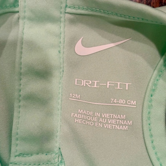 Nike Light Green Tank and Purple Patterned Shorts - Picture 7 of 12